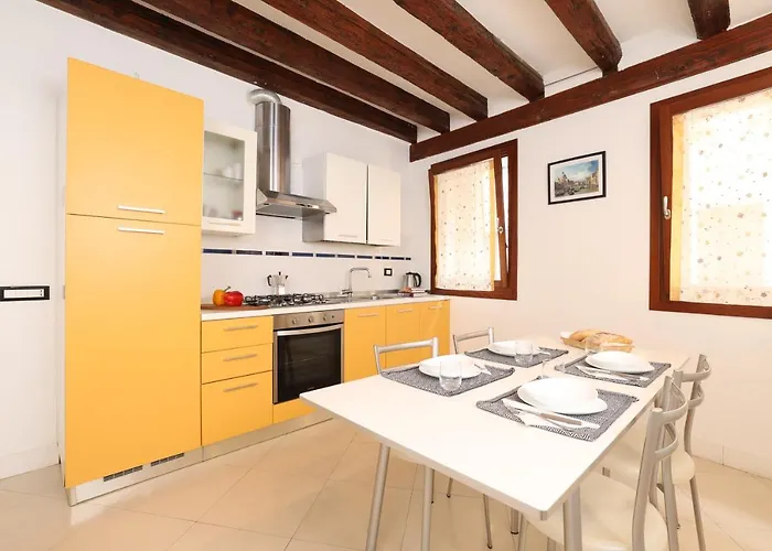 Bricola Biennale Apartamento *