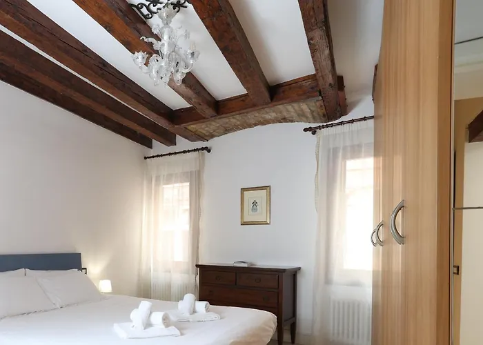 Bricola Biennale * Veneza