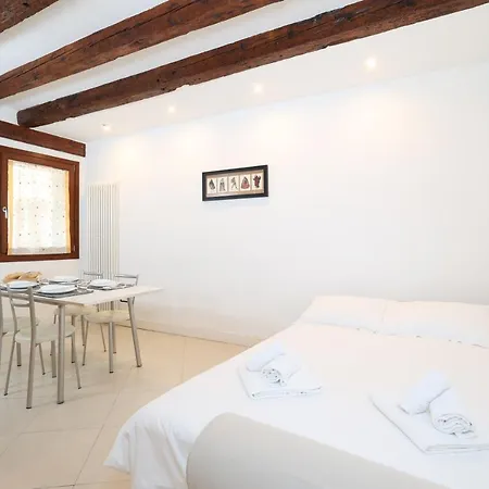 Appartement Bricola Biennale *